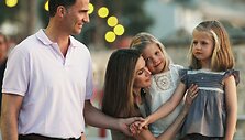 Princas Felipe ir princesė Letizia su dukromis Leonor (de&scaron;inėje) ir Sofia