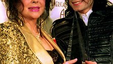 Michaelas Jacksonas ir Elizabeth Taylor &ndash; daugiausiai po mirties uždirbančios garsenybės