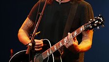 14 vieta &ndash; amerikiečių rokeriai &bdquo;Foo Fighters&ldquo; &ndash; 47 mln. JAV dolerių