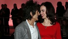 Ronnie Woodas ir Sally Humphreys