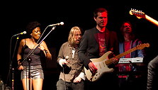 &bdquo;Republic of Loose&ldquo; koncerto akimirka