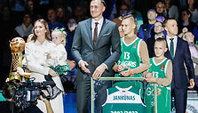 Pirmosiose &bdquo;Žalgirio&ldquo; Eurolygos namų rungtynėse &ndash;  Pauliaus Jankūno pagerbimas.