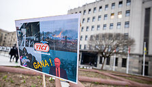 &bdquo;Politinės veidmainystės gimtadienio&ldquo; protestas pirie&scaron; Visvaldą Matijo&scaron;aitį