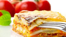 Makaronų apkepas su trijų rū&scaron;ių sūriu