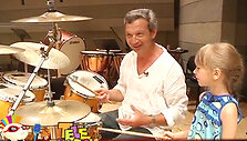 Muzikos instrumentai vaikų akimis: i&scaron;rai&scaron;kingieji būgnai