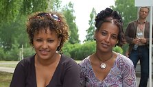 Haregwoyin Tesjaye Kassaye (de&scaron;inėje) ir Jemila Mohamed Siraj
