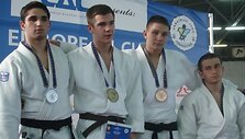 Rokas Nenartavičius antras i&scaron; kairės