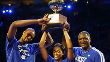Chrisas Boshas, Swin Cash ir Dominique Wilkinsas