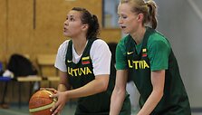 Kamilė Nacickaitė ir Kristina Vengrytė