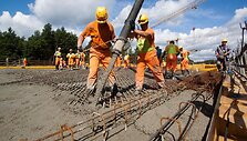 Pradėta betonuoti ilgiausia estakada Vilniaus pietiniame i&scaron;oriniame aplinkkelyje
