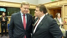 Vizito metu L. Linkevičius taip pat susitiko su Europos Parlamento Užsienio reikalų komiteto pirmininku Elmaru Broku