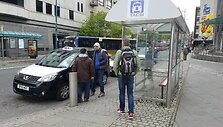 Derybos su taksistu. Žodis taksi para&scaron;ytas valų kalba