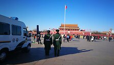 Dabar pietinį Uždraustojo miesto galą nuo hutongų skiria Tiananmenio aik&scaron;tė ir vis platėjančios gatvės