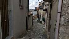 Mussomeli miestelyje pardavinėjami namai