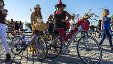 &bdquo;Fancy Women Bike Ride&ldquo;
