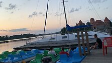 Galvės ežero pakrantė, laivelių nuoma