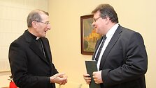 Linas Linkevičius su apa&scaron;taliniu nuncijumi Luigi Bonazzi