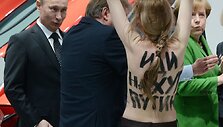 Vladimiras Putinas ir FEMEN aktyvistė