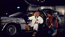 &bdquo;DeLorean&ldquo; automobilis i&scaron; kino filmo &bdquo;Atgal į ateitį&ldquo; 