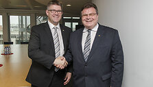 Linas Linkevičius su Islandijos užsienio reikalų ministru Gunnaru Bragiu Sveinssonu