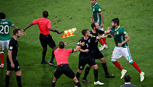 Mu&scaron;tynės tarp Naujosios Zelandijos ir Meksikos futbolininkų