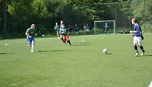 Mėgėjų futbolo turnyro akimirka.