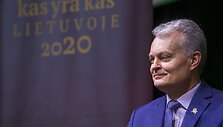Ką savo malonumui skaito Prezidentas? Valstybės vadovą Gitaną Nausėdą kalbina žurnalistas Ridas Jasiulionis