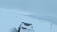 Žiema čia trunka apie 8-9 mėnesius ir iki pavasario gali susikaupti sniego net iki 386 cm! 
