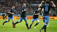 Lenkijos ir Anglijos futbolo rinktinės sužaidė lygioiosmis 1:1