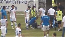 Per Kipro čempionato mačo metu į futbolininką mesta petarda vos netapo mirties priežastimi.