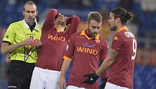 &bdquo;Roma&ldquo; žaidėjas Osvaldo ne tik pelnė įvartį Italijos taurės mače, tačiau ir buvo i&scaron;varytas i&scaron; aik&scaron;tės.