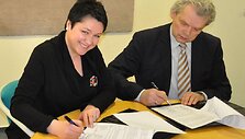 Daina Gudzinevičiūtė ir Klemensas Rim&scaron;elis pasira&scaron;o &bdquo;Sočis 2014&ldquo; programą.