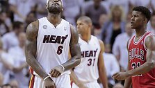 Lebronas Jamesas ir &bdquo;Heat&ldquo; negali patikėti &ndash; jie pralaimėjo &bdquo;Bulls&ldquo;