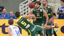 Akropolio taurės mačas tarp Lietuvos ir Italijos krep&scaron;inio rinktinių - Linas Kleiza