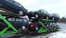 Į Lietuvą gabenti automobiliai