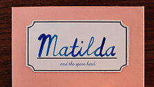 Kadras i&scaron; filmo &bdquo;Matilda ir atsarginė galva&ldquo;