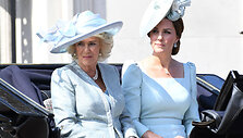 Kornvalio hercogienė Camilla ir Kembridžo hercogienė Catherine