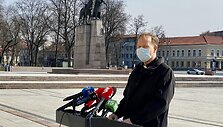 Arkivyskupas Gintaras Gru&scaron;as pristatė, kaip karantino situacijoje bus &scaron;venčiamos Velykos