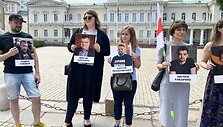 Prie Prezidentūros protesto akcija dėl žmogaus teisių pažeidimų Baltarusijoje ir Astravo AE