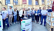 Konservatoriai savo rinkimų projektą piliečiams pristatė prie turgaus