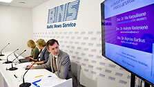 Dr. Au&scaron;rytė Rastenienė, Dr. Vita Karpu&scaron;kienė, Dr. Algirdas Bartkus