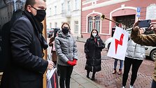 A. Dudos vizitą Lietuvoje moterų teisių gynėjai pasitiko protestais