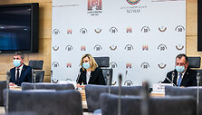 Ritos Tama&scaron;unienės, Česlavo Ol&scaron;evskio ir Kęstučio Vilkausko spaudos konferencija