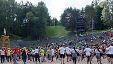 Vaikų dainų &scaron;ventės repeticija Kalnų parke