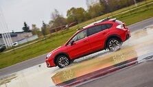 Elektroninės stabilumo sistemos bandymai su &bdquo;Subaru XV&ldquo;