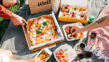 4 Vilniaus restoranai, maistą pristatysiantys į i&scaron;kylą pievoje