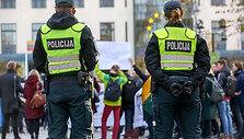 Žurnalistų ir jaunųjų politikų protestas prie&scaron; žiniasklaidos laisvių ribojimą