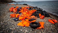 Migrantai ir pabėgėliai atplaukia į Lesbo salą