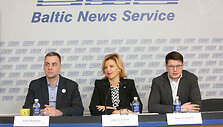 Lietuvos tėvų forumo ir Nacionalinio aktyvių mamų sambūrio spaudos konferencija 