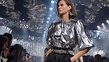 &bdquo;Isabel Marant&ldquo; 2019 m. pavasario ir vasaros kolekcijos modelis